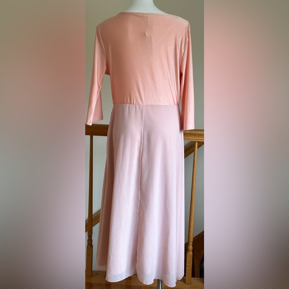 Clothes Mentor No Tag Peach Satin Sheer Wrap Look NWT. Sz XL Pleated In Front. - Picture 7 of 14